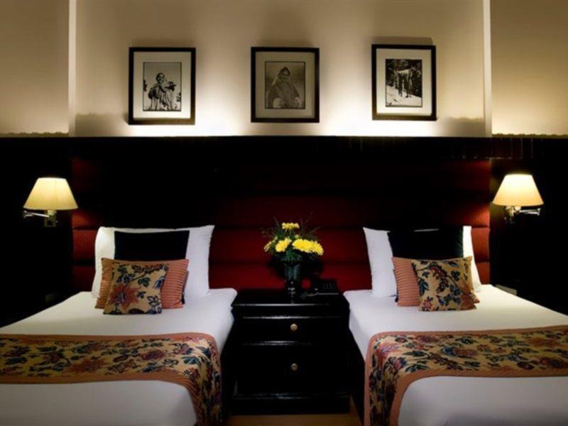 Hotel Broadway Delhi Экстерьер фото