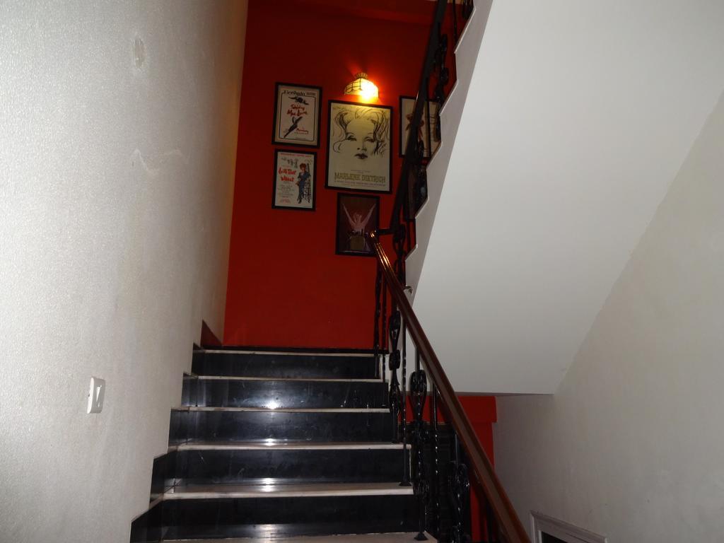 Hotel Broadway Delhi Экстерьер фото